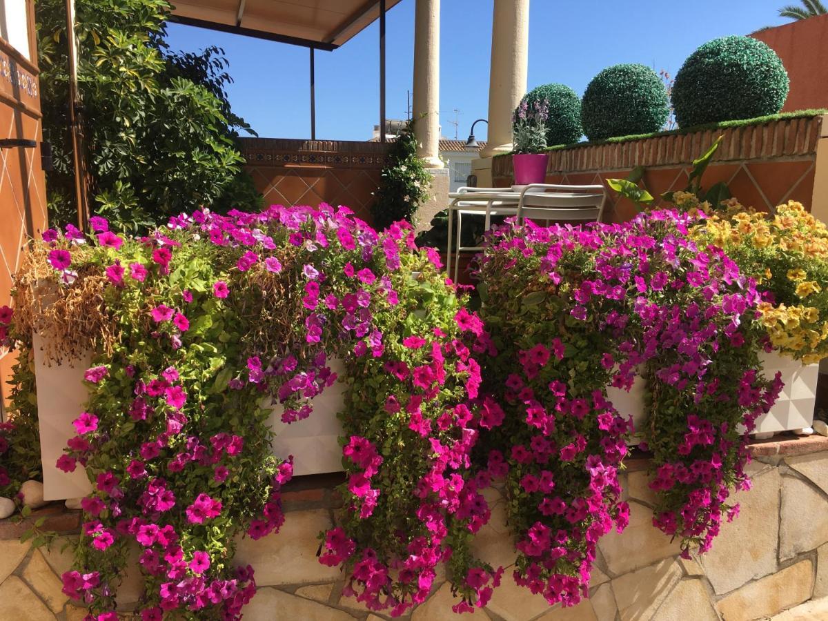 Apartment With Private Patio Fuengirola Exterior photo