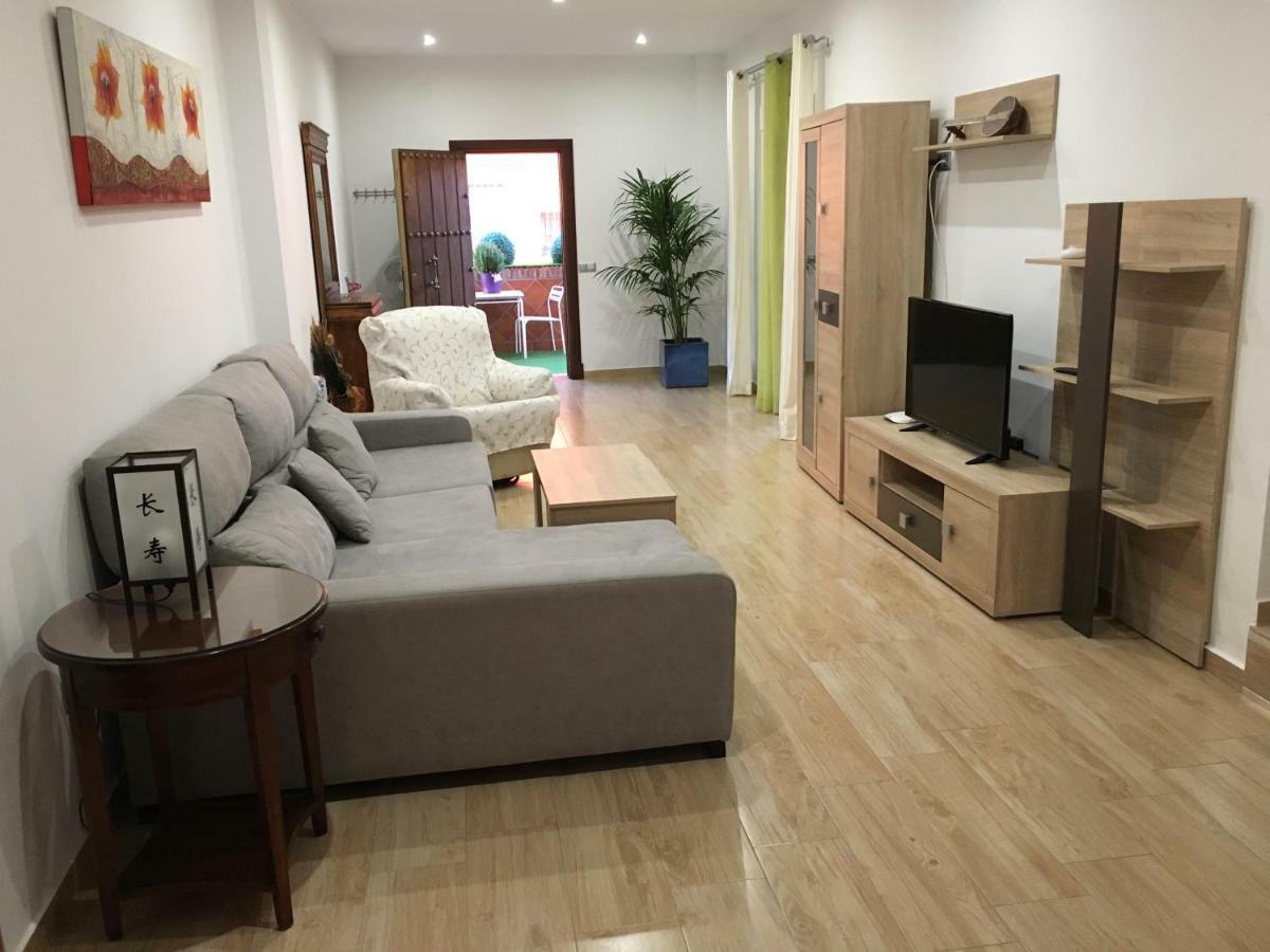 Apartment With Private Patio Fuengirola Exterior photo