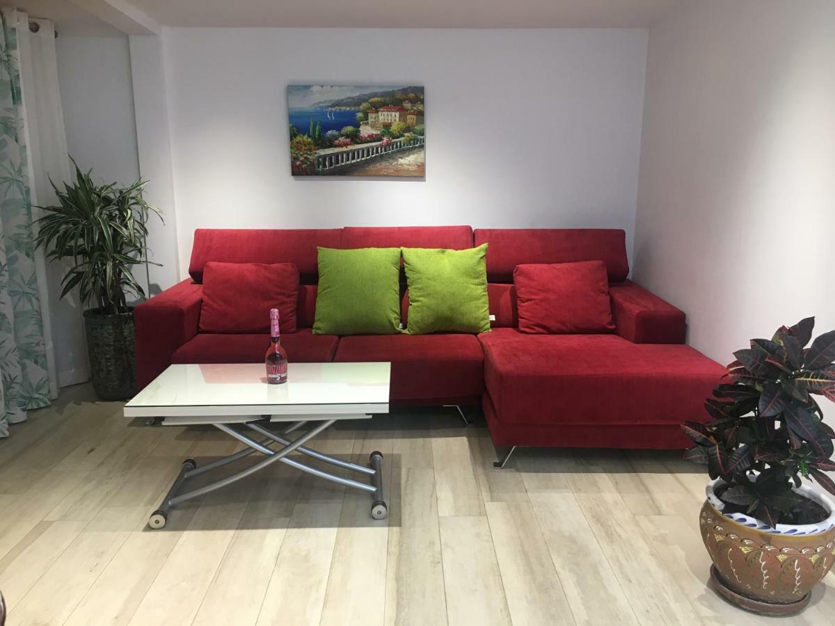 Apartment With Private Patio Fuengirola Exterior photo