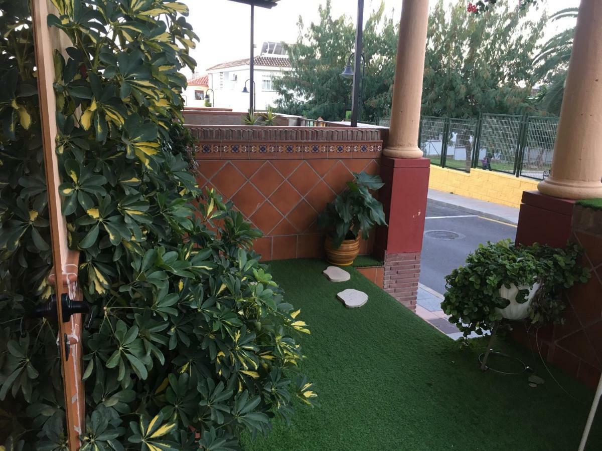 Apartment With Private Patio Fuengirola Exterior photo