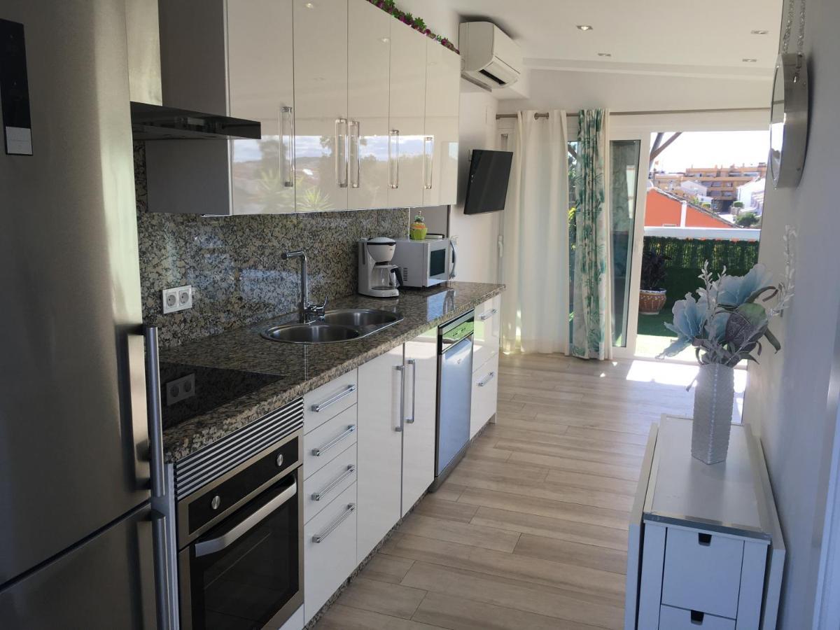 Apartment With Private Patio Fuengirola Exterior photo